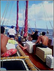 Hokulea_Crew.jpg